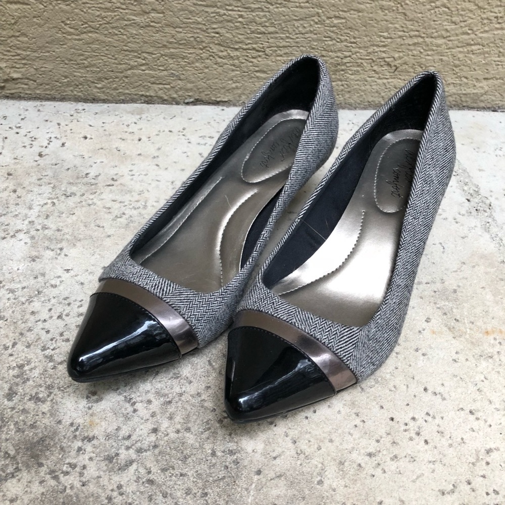 Black and grey heals